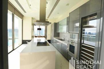 For RENT : Le Raffine Jambu Dvipa Sukhumvit 39 / 3 Bedroom / 3 Bathrooms / 366 sqm / 250000 THB [6573697]