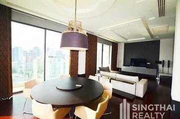 For RENT : Le Raffine Jambu Dvipa Sukhumvit 39 / 3 Bedroom / 3 Bathrooms / 366 sqm / 250000 THB [6573697]