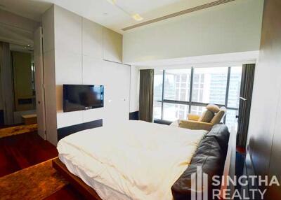 For RENT : Le Raffine Jambu Dvipa Sukhumvit 39 / 3 Bedroom / 3 Bathrooms / 366 sqm / 250000 THB [6573697]