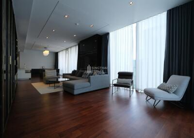 For RENT : MARQUE Sukhumvit / 3 Bedroom / 3 Bathrooms / 190 sqm / 250000 THB [9241142]