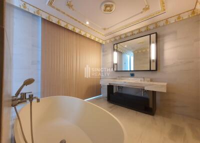 For RENT : Townhouse Phromphong / 4 Bedroom / 4 Bathrooms / 479 sqm / 250000 THB [9918549]
