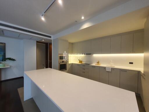 For RENT : La Citta Delre Thonglor 16 / 3 Bedroom / 3 Bathrooms / 225 sqm / 250000 THB [9945807]