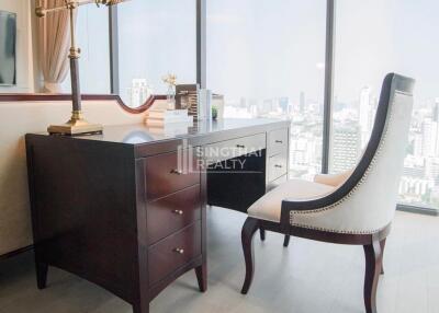 For RENT : Celes Asoke / 3 Bedroom / 3 Bathrooms / 134 sqm / 270000 THB [9981002]