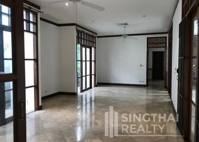 For RENT : House Asoke / 5 Bedroom / 5 Bathrooms / 701 sqm / 280000 THB [5125814]