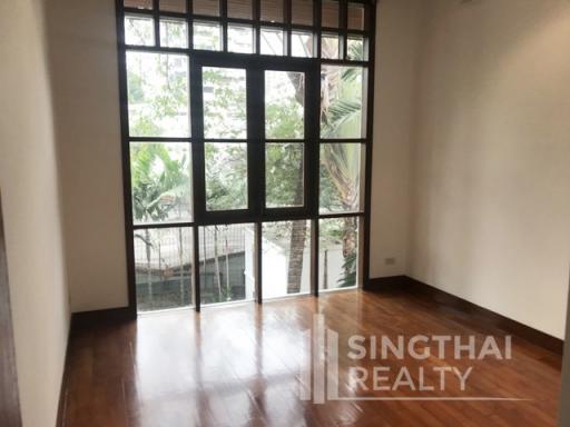 For RENT : House Asoke / 5 Bedroom / 5 Bathrooms / 701 sqm / 280000 THB [5125814]