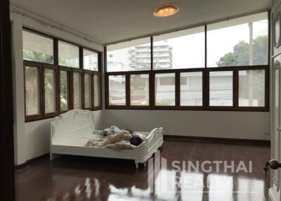 For RENT : House Thonglor / 4 Bedroom / 4 Bathrooms / 381 sqm / 280000 THB [6201693]