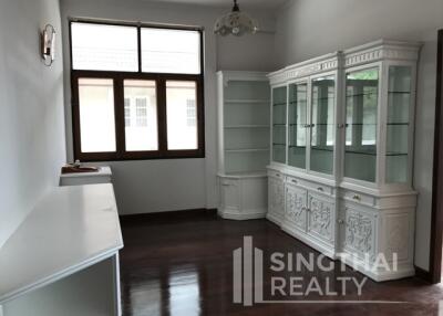 For RENT : House Thonglor / 4 Bedroom / 4 Bathrooms / 381 sqm / 280000 THB [6201693]