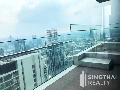 For RENT : MARQUE Sukhumvit / 3 Bedroom / 3 Bathrooms / 187 sqm / 280000 THB [7642948]