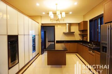 For RENT : House Asoke / 4 Bedroom / 6 Bathrooms / 676 sqm / 280000 THB [8600077]