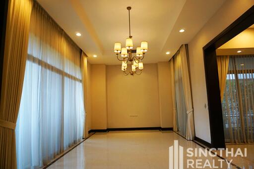 For RENT : House Asoke / 4 Bedroom / 6 Bathrooms / 676 sqm / 280000 THB [8600077]