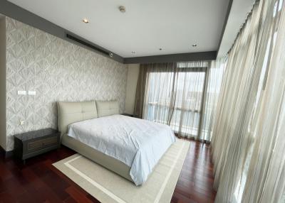 For RENT : Athenee Residence / 4 Bedroom / 4 Bathrooms / 294 sqm / 280000 THB [10648904]