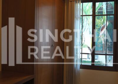 For RENT : House in Compound Phrakanong / 4 Bedroom / 4 Bathrooms / 561 sqm / 290000 THB [4394753]