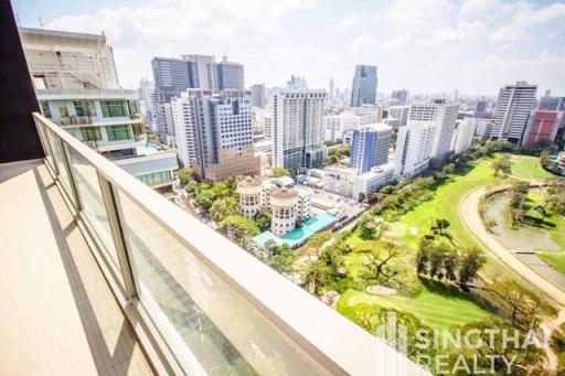 For RENT : 185 Rajadamri / 3 Bedroom / 3 Bathrooms / 226 sqm / 300000 THB [6508534]