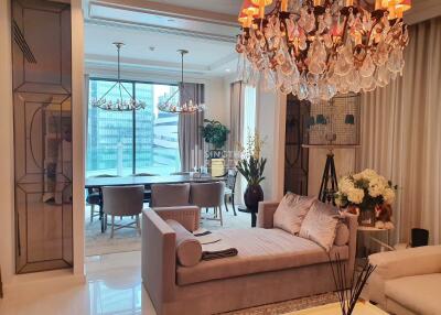 For RENT : Le Raffine Jambu Dvipa Sukhumvit 39 / 2 Bedroom / 3 Bathrooms / 396 sqm / 300000 THB [8940495]