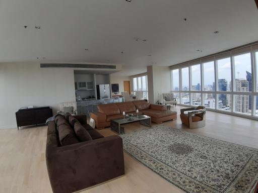 For RENT : Millennium Residence / 4 Bedroom / 5 Bathrooms / 370 sqm / 300000 THB [9683875]