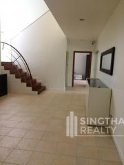 For RENT : House Phrakanong / 8 Bedroom / 8 Bathrooms / 801 sqm / 350000 THB [6227952]