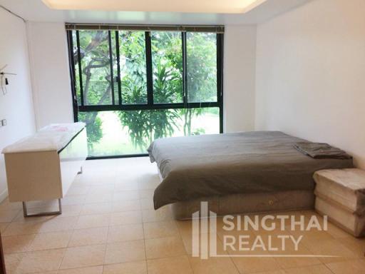 For RENT : House Phrakanong / 8 Bedroom / 8 Bathrooms / 801 sqm / 350000 THB [6227952]