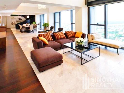 For RENT : The Met / 4 Bedroom / 4 Bathrooms / 546 sqm / 350000 THB [6981184]