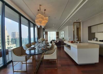 For RENT : MARQUE Sukhumvit / 3 Bedroom / 3 Bathrooms / 190 sqm / 350000 THB [9241205]