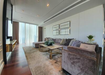 For RENT : MARQUE Sukhumvit / 3 Bedroom / 3 Bathrooms / 190 sqm / 350000 THB [9241205]