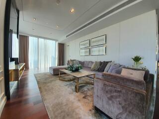 For RENT : MARQUE Sukhumvit / 3 Bedroom / 3 Bathrooms / 190 sqm / 350000 THB [9241205]