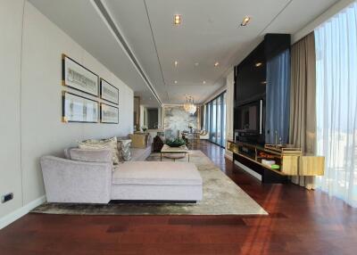 For RENT : MARQUE Sukhumvit / 3 Bedroom / 3 Bathrooms / 190 sqm / 350000 THB [9241205]