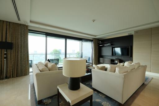 For RENT : The Residences at The St. Regis Bangkok / 3 Bedroom / 3 Bathrooms / 325 sqm / 350000 THB [9859944]