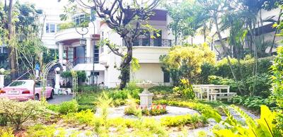 For RENT : House Ekkamai / 5 Bedroom / 4 Bathrooms / 501 sqm / 380000 THB [6383007]