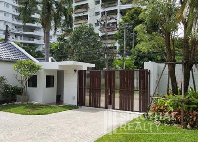 For RENT : House Sathorn / 6 Bedroom / 6 Bathrooms / 1151 sqm / 430000 THB [5133611]