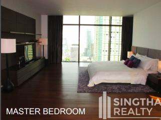 For RENT : The Residences at The St. Regis Bangkok / 4 Bedroom / 4 Bathrooms / 441 sqm / 450000 THB [6991330]