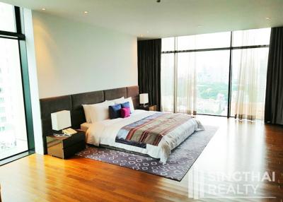 For RENT : The Residences at The St. Regis Bangkok / 4 Bedroom / 4 Bathrooms / 441 sqm / 450000 THB [8507105]