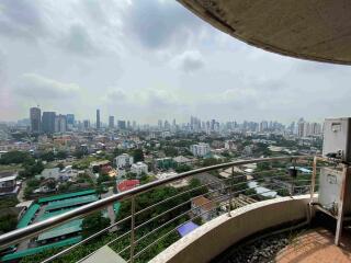 For SALE : Supalai Place / 2 Bedroom / 1 Bathrooms / 73 sqm / 5000000 THB [S11504]