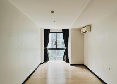 For SALE : SOCIO Reference 61 / 1 Bedroom / 1 Bathrooms / 43 sqm / 5290000 THB [S10947]