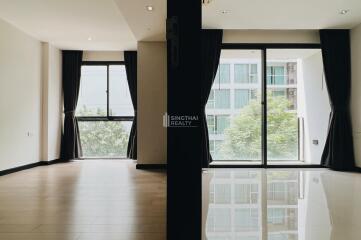 For SALE : SOCIO Reference 61 / 1 Bedroom / 1 Bathrooms / 43 sqm / 5290000 THB [S10947]