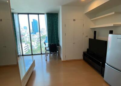 For SALE : The Alcove Thonglor 10 / 1 Bedroom / 1 Bathrooms / 40 sqm / 5500000 THB [S10918]