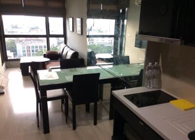 For SALE : Rhythm Sukhumvit 44/1 / 1 Bedroom / 1 Bathrooms / 36 sqm / 5500000 THB [S11053]