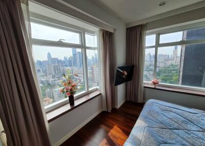 For SALE : Circle Sukhumvit 11 / 1 Bedroom / 1 Bathrooms / 44 sqm / 5500000 THB [S11486]