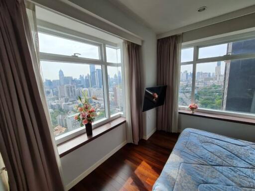 For SALE : Circle Sukhumvit 11 / 1 Bedroom / 1 Bathrooms / 44 sqm / 5500000 THB [S11486]