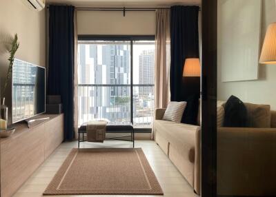 For SALE : Life Sukhumvit 48 / 1 Bedroom / 1 Bathrooms / 40 sqm / 5560000 THB [S11473]