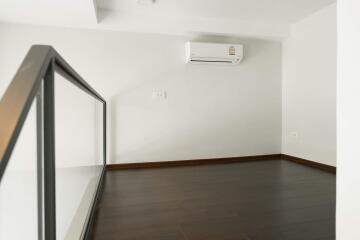 For SALE : C Ekkamai / 1 Bedroom / 1 Bathrooms / 34 sqm / 5700000 THB [S11403]