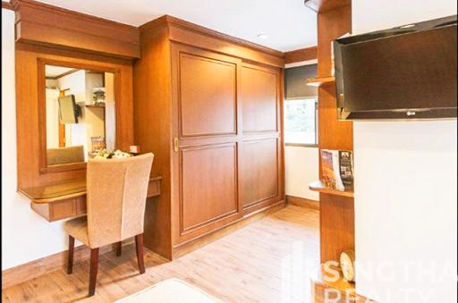 For SALE : Beverly Tower Condo / 2 Bedroom / 2 Bathrooms / 76 sqm / 5800000 THB [7521025]