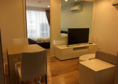 For SALE : 15 Sukhumvit Residences / 1 Bedroom / 1 Bathrooms / 45 sqm / 6000000 THB [8973017]