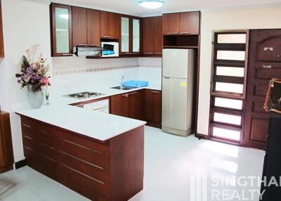 For SALE : Supalai Place / 2 Bedroom / 2 Bathrooms / 98 sqm / 6300000 THB [6671890]