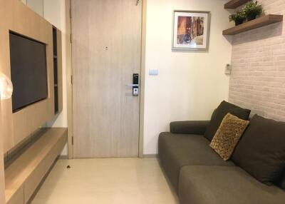 For SALE : Rhythm Sukhumvit 36-38 / 1 Bedroom / 1 Bathrooms / 33 sqm / 6400000 THB [S11054]