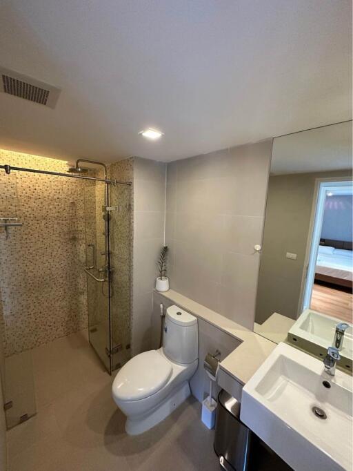 For SALE : Le Nice Ekamai / 2 Bedroom / 2 Bathrooms / 70 sqm / 6700000 THB [S11489]
