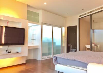 For SALE : Noble Remix / 1 Bedroom / 1 Bathrooms / 40 sqm / 6800000 THB [S11342]