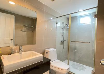For SALE : Belle Grand Rama 9 / 2 Bedroom / 1 Bathrooms / 57 sqm / 6800000 THB [S11382]