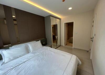 For SALE : Vtara Sukhumvit 36 / 2 Bedroom / 2 Bathrooms / 51 sqm / 6800000 THB [S11532]