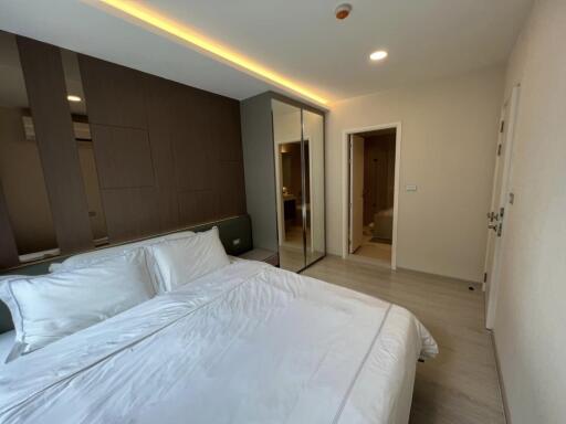 For SALE : Vtara Sukhumvit 36 / 2 Bedroom / 2 Bathrooms / 51 sqm / 6800000 THB [S11532]