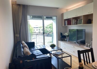 For SALE : Residence 52 / 2 Bedroom / 2 Bathrooms / 63 sqm / 6990000 THB [S10722]